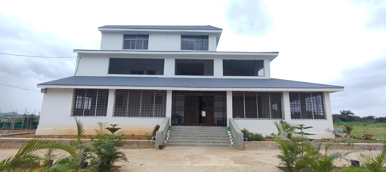 farmhouse in hyderabad under 10,000