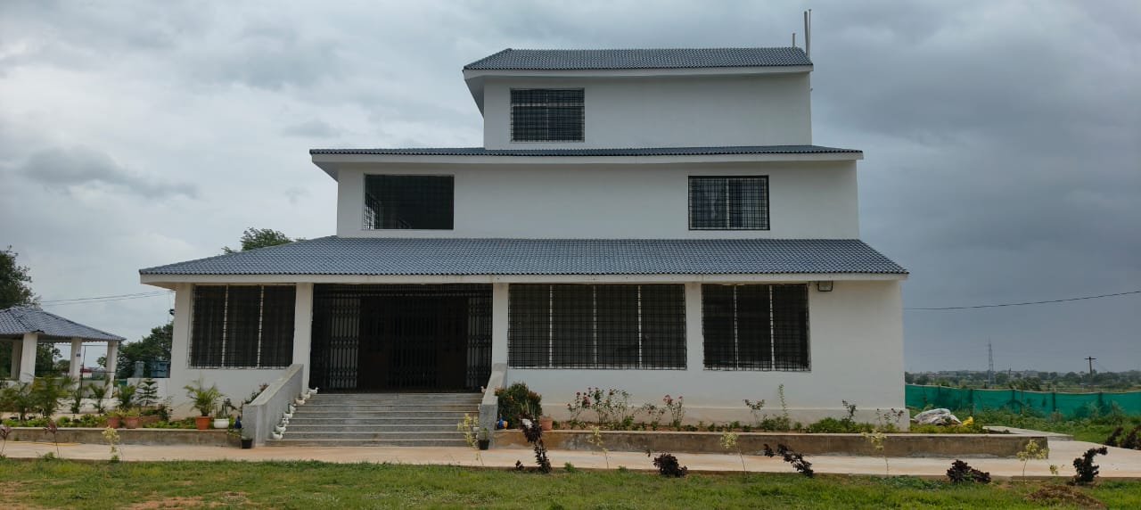 Luxury Farm Houses for Sale